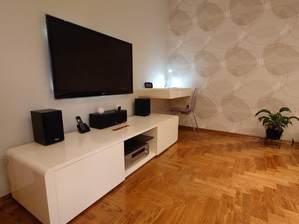 Apartman Mare Nostrum**** Appartement Rijeka Buitenkant foto