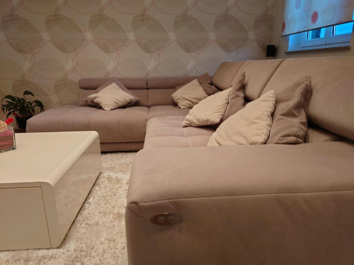 Apartman Mare Nostrum**** Appartement Rijeka Buitenkant foto