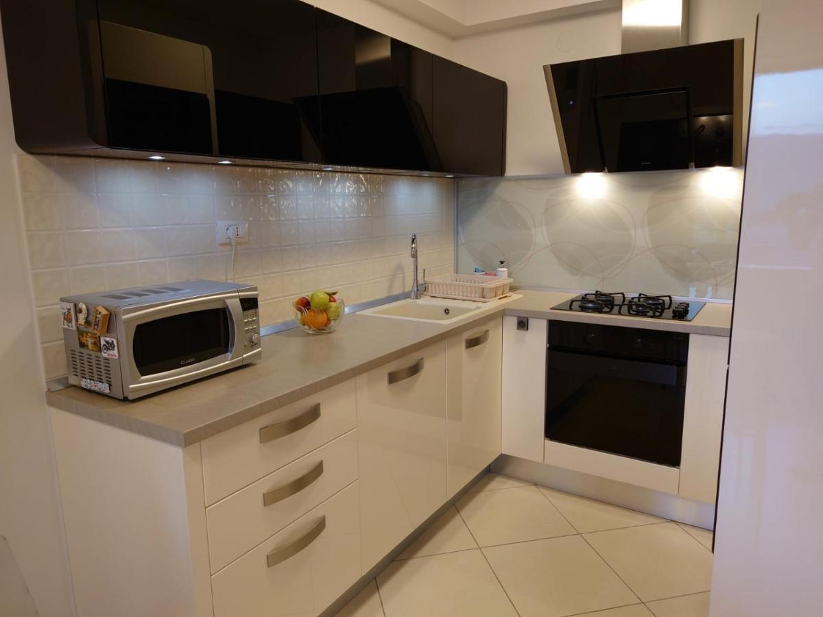 Apartman Mare Nostrum**** Appartement Rijeka Buitenkant foto